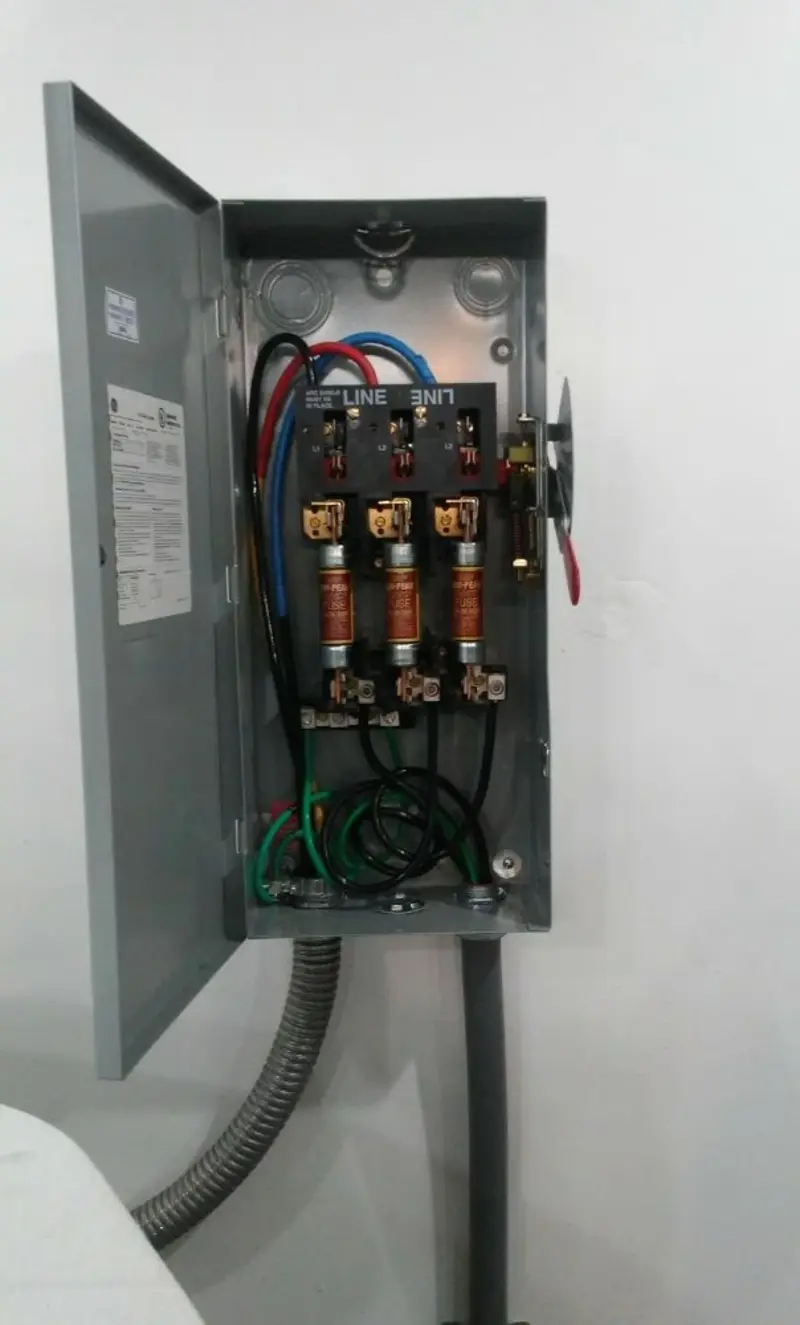 Three-phase disconnect switch installed for Smoke Detector Installation in Hampstead